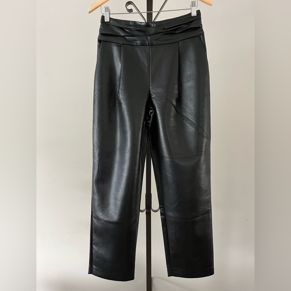 ARITZIA Wilfred Vegan Leather High Waist Pants in Black, Size 4.